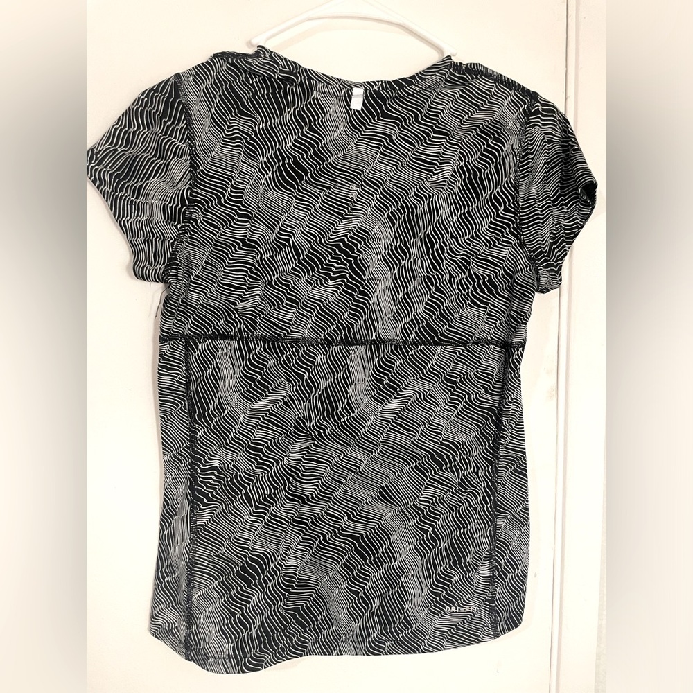 ‼️BOGO FREE‼️ Nike Dri-Fit T-Shirt Short Sleeve Crew Neck Running Tee - Picture 2 of 4